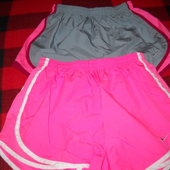 Nike Pants - NIKE DRI-FIT SHORTS      SIZE P(S)